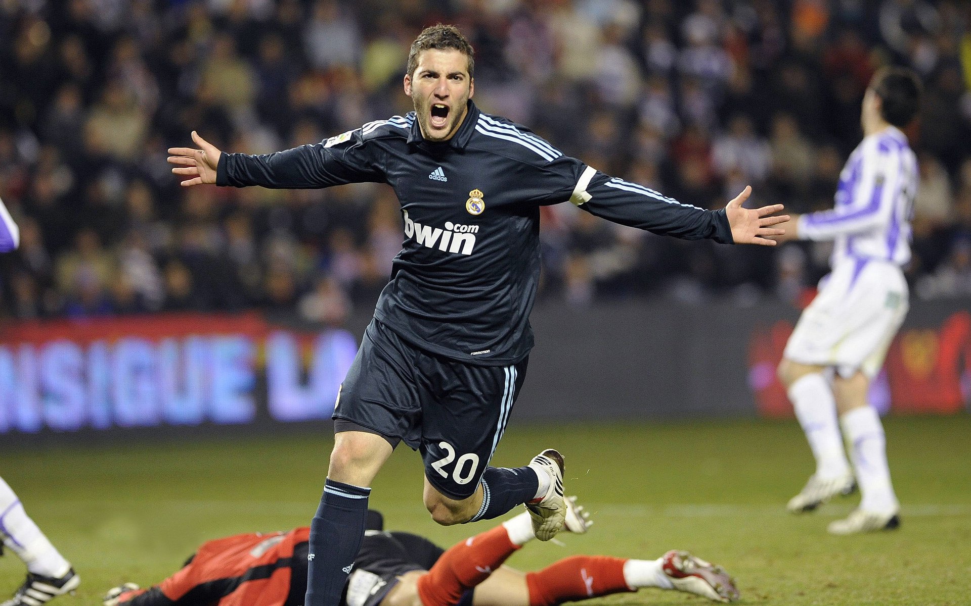 开云体育中国官网-迟来的征服，纳达尔如何在澳网绝杀美网，完成冰与火的史诗对决