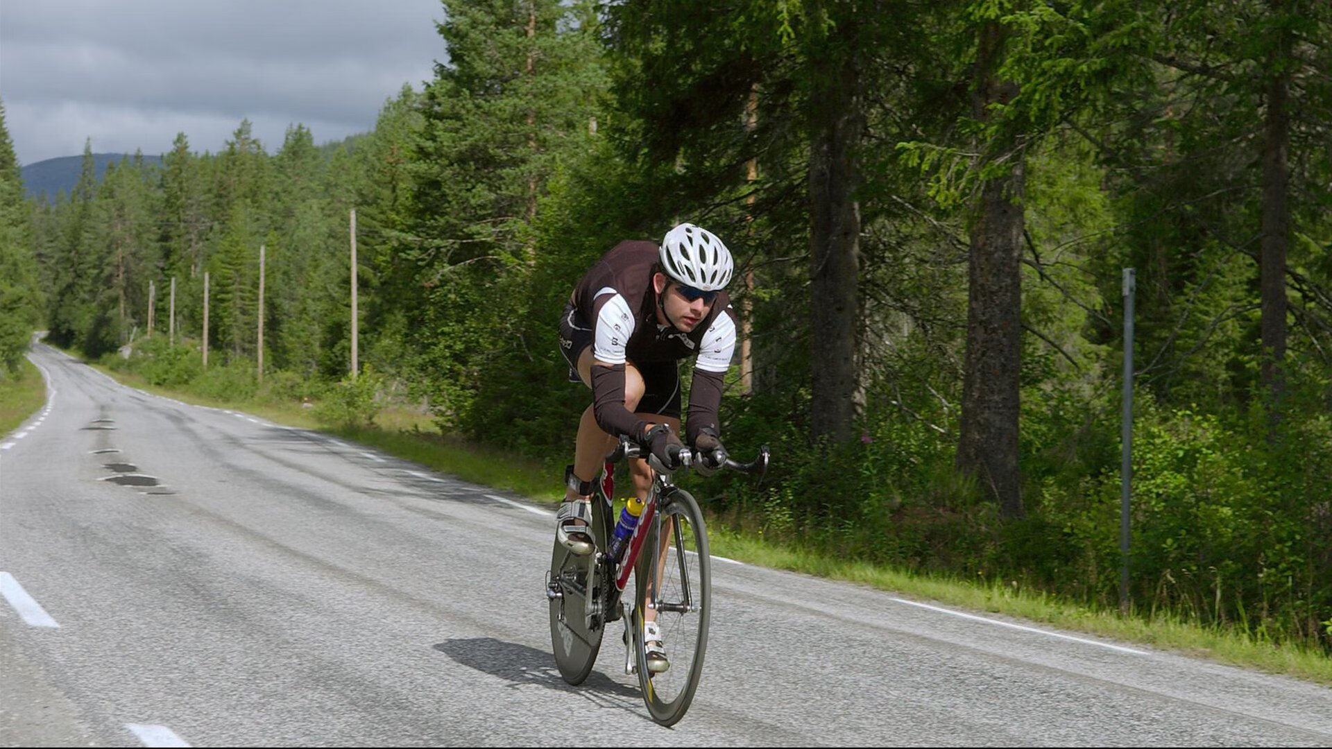 开云体育中国-毁灭与新生，当奥地利铁蹄碾过法国，许昕的光照亮另一种可能
