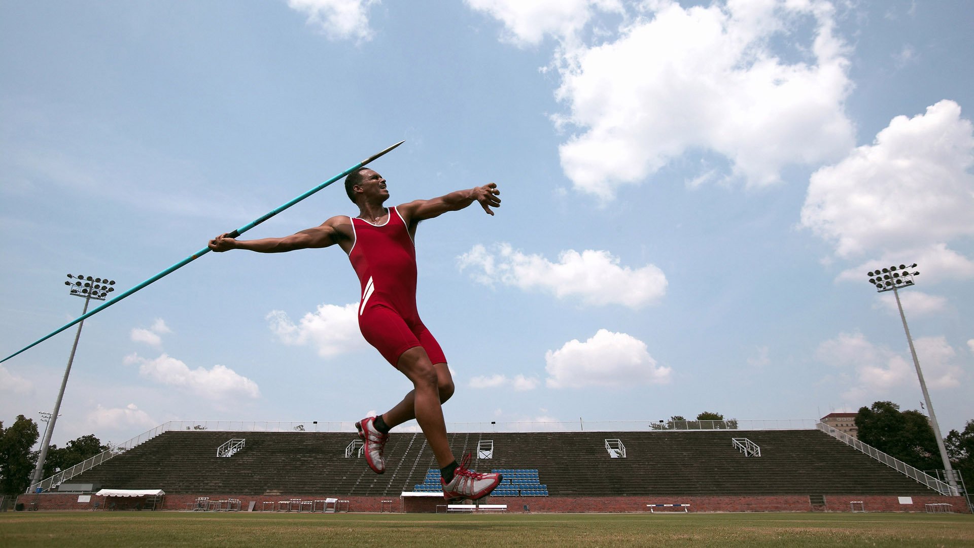 开云体育下载-欧洲杯的意外与必然，当丹麦写下完美句号，维尼修斯扛起桑巴军团